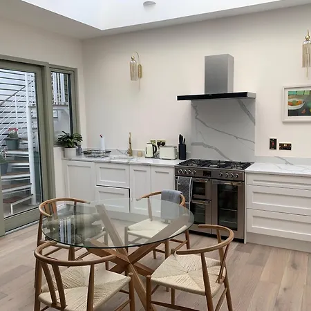 度假居 Village 3 Bed Town House